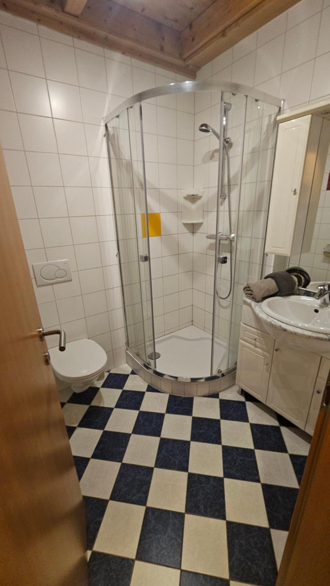 Appartement Gugganig Flattach Bilik gambar